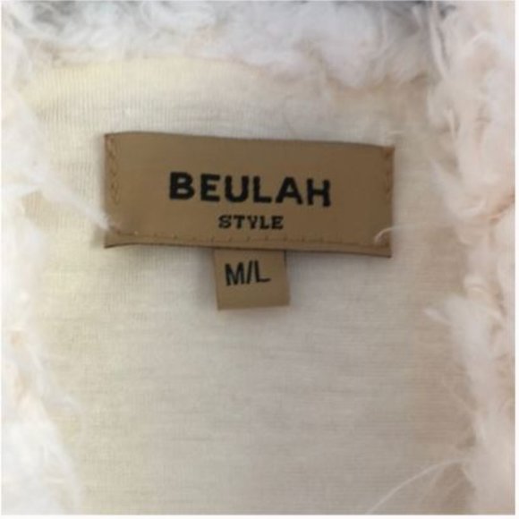 Fluffy Cream Waterfall Vest - Picture 4 of 9